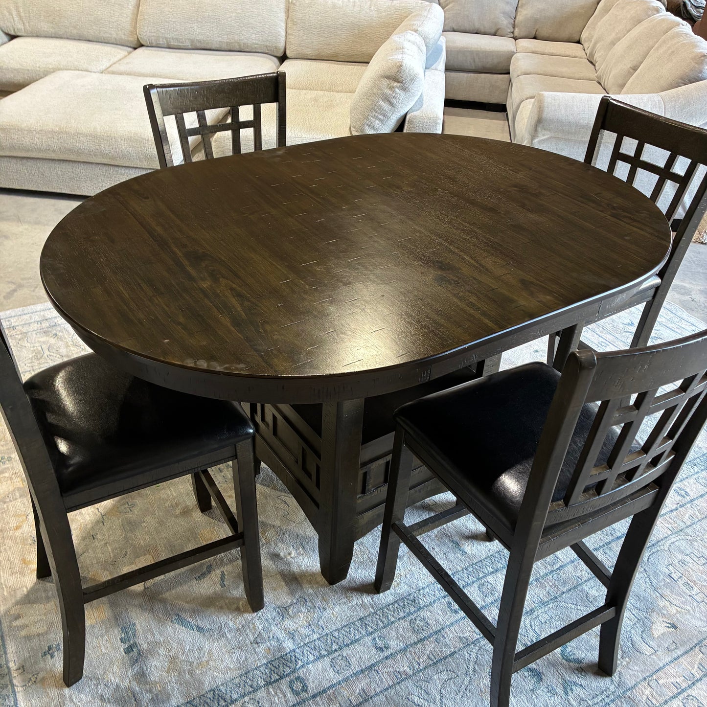 Dining Room Table and Chairs