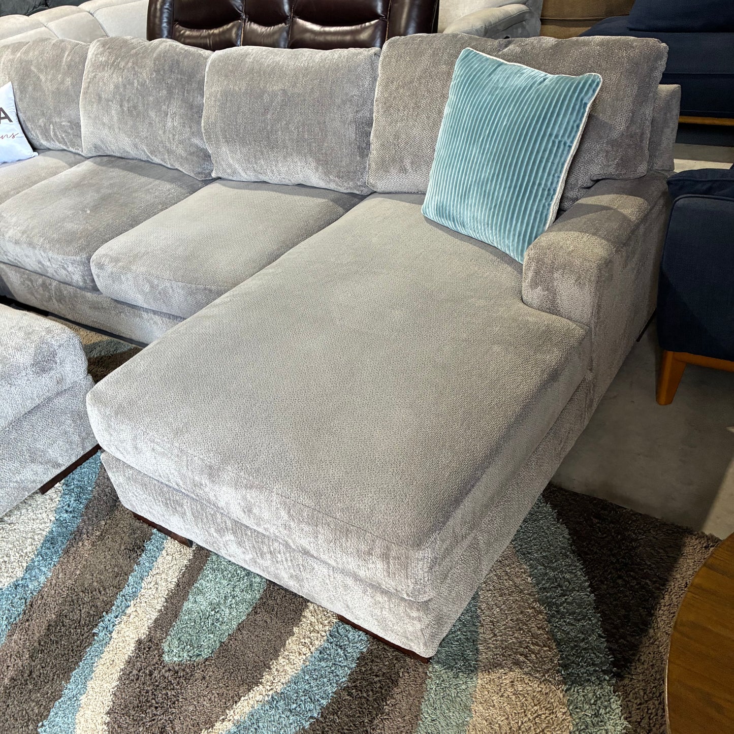 Gray Chaise Sectional & Storage Ottoman