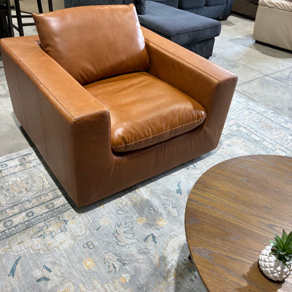 Casterly Dawson Leather Swivel Chair