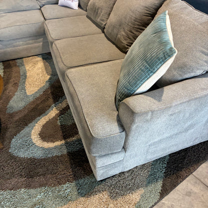 Broyhill Gray Corner Sectional