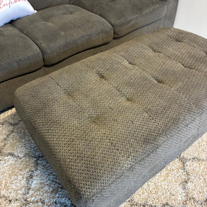 Gray L Sectional & Storage Ottoman