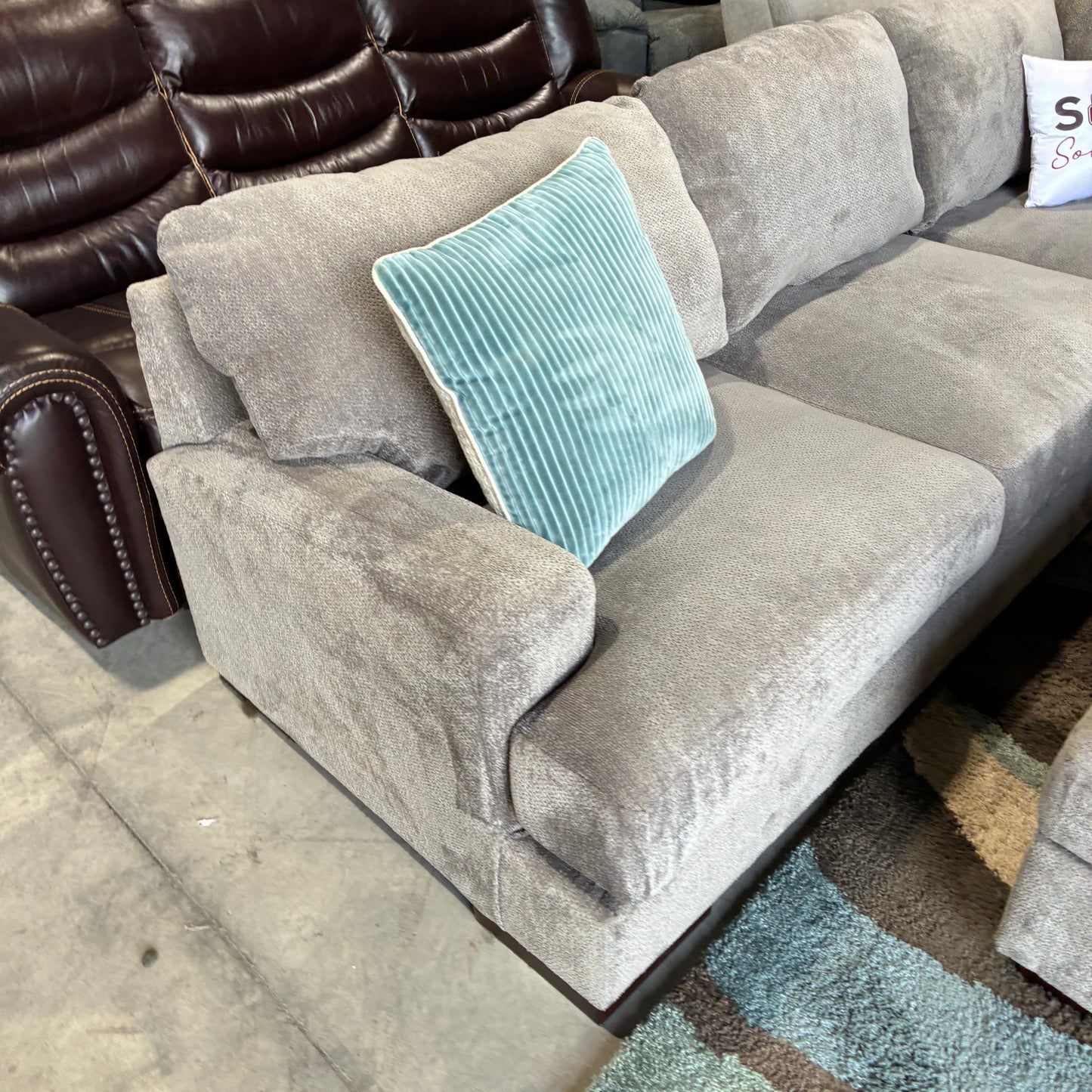 Gray Chaise Sectional & Storage Ottoman